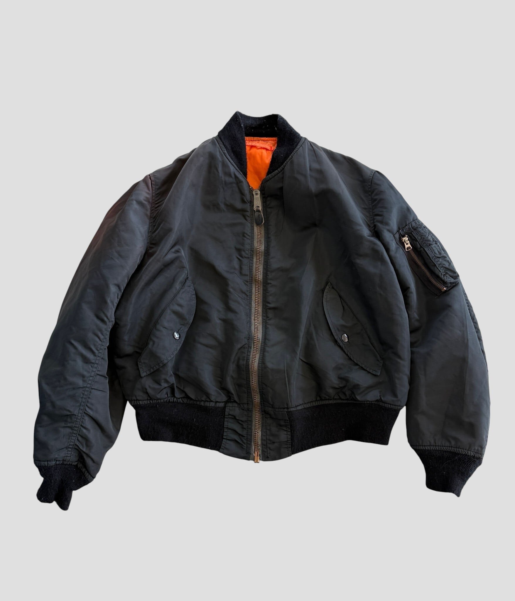 90s 黒タグ Vintage ALPHA MA-1 ヴィンテージ USA製 ALPHA 90s 黒タグ USA製 ヴィンテージ MA-1 ネイビー Lサイズ