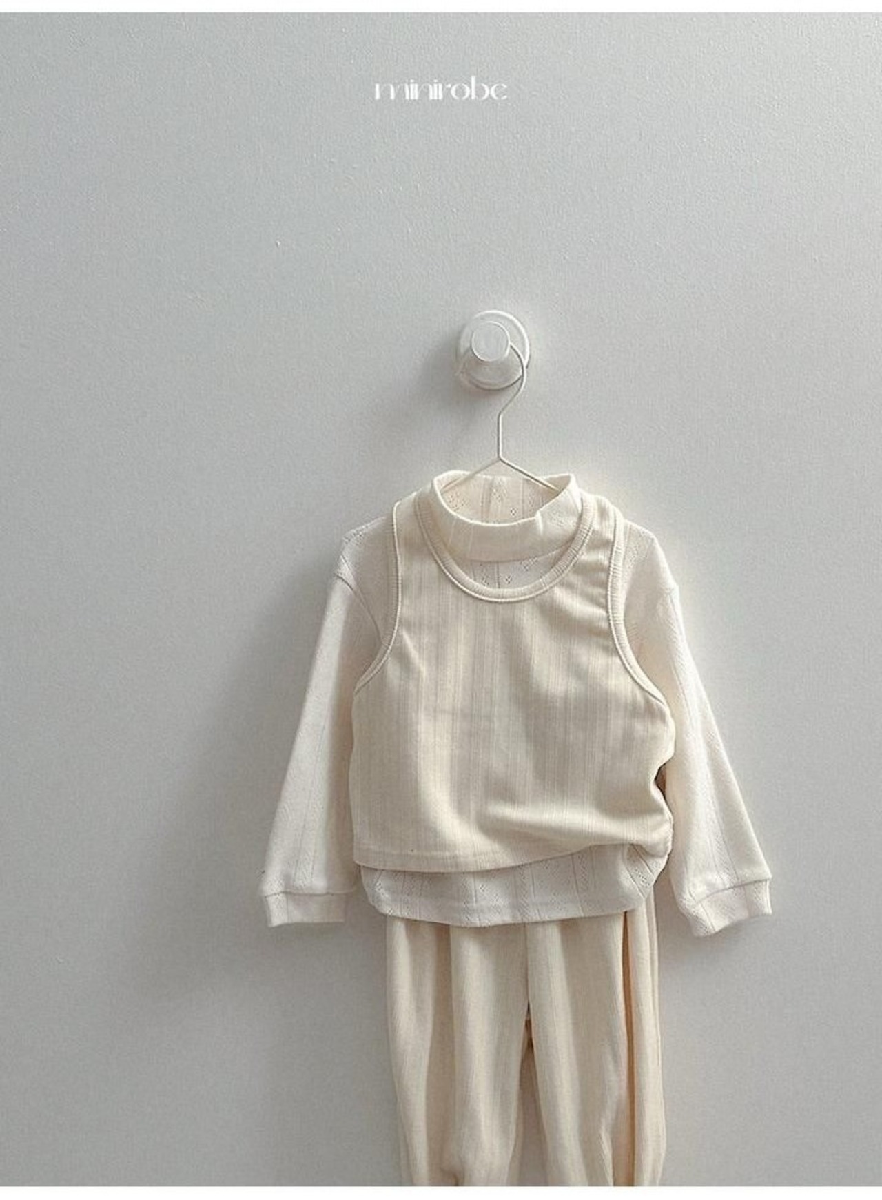 〖取寄〗韓国子供服 / 26winter / minirobe / ルルホルターネック / キッズ *S~XL*