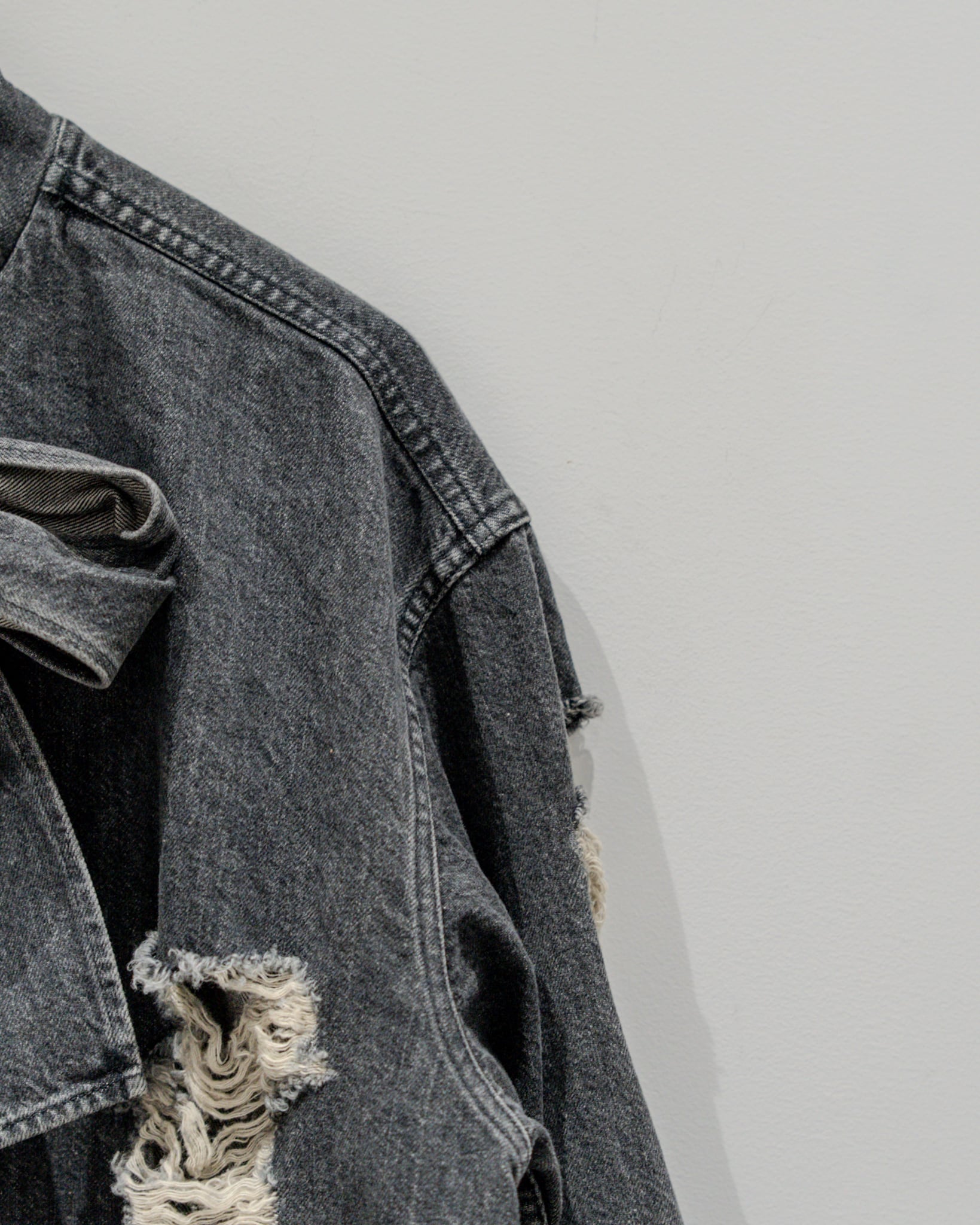 BELPER】DENIM BOWTIE BLOUSE / BLACK | EYE&EYE