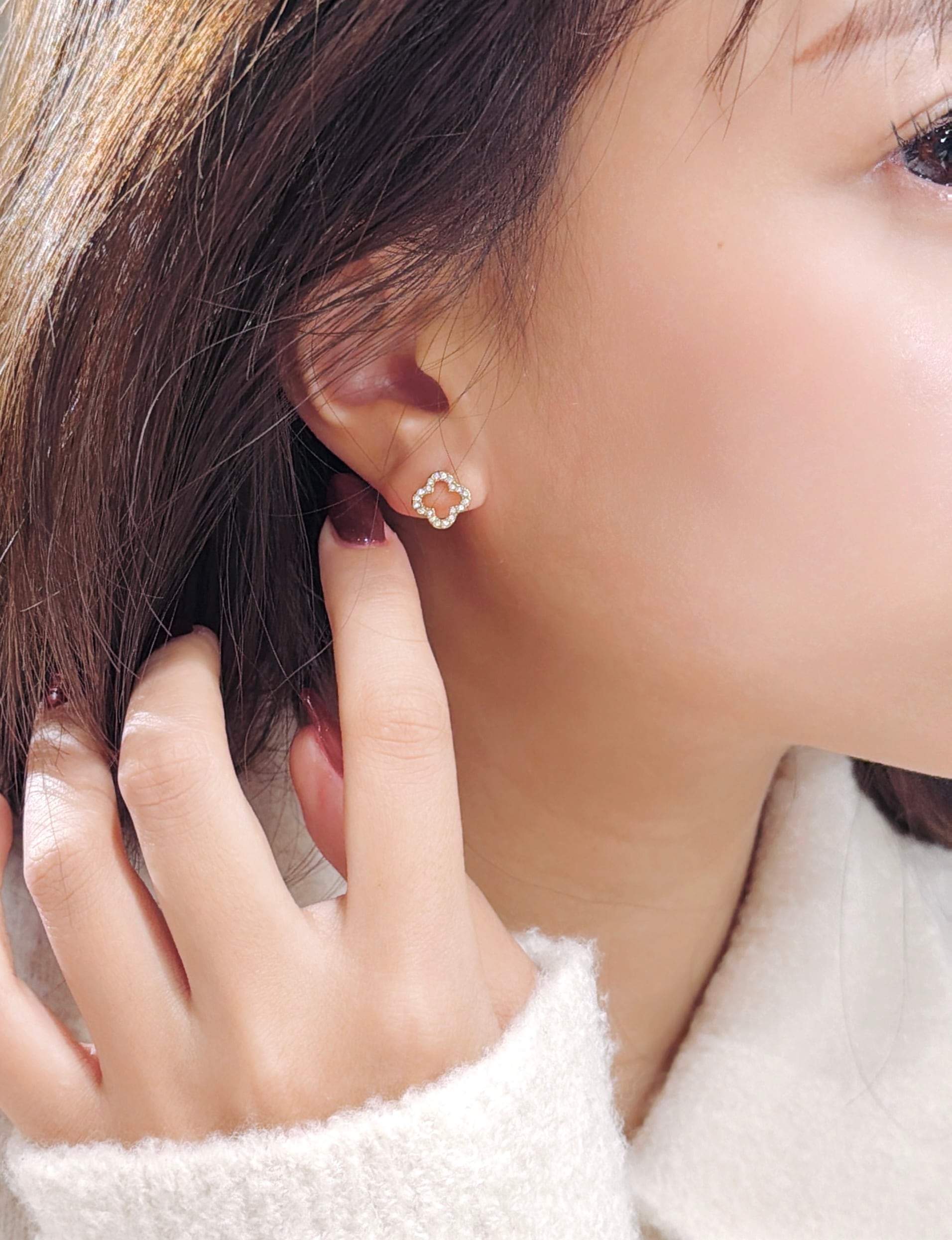 クローバーシルエットピアス | SASSY ANGEL