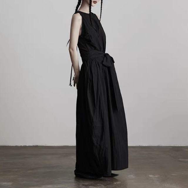 Tie-waist sleeveless dress C1215