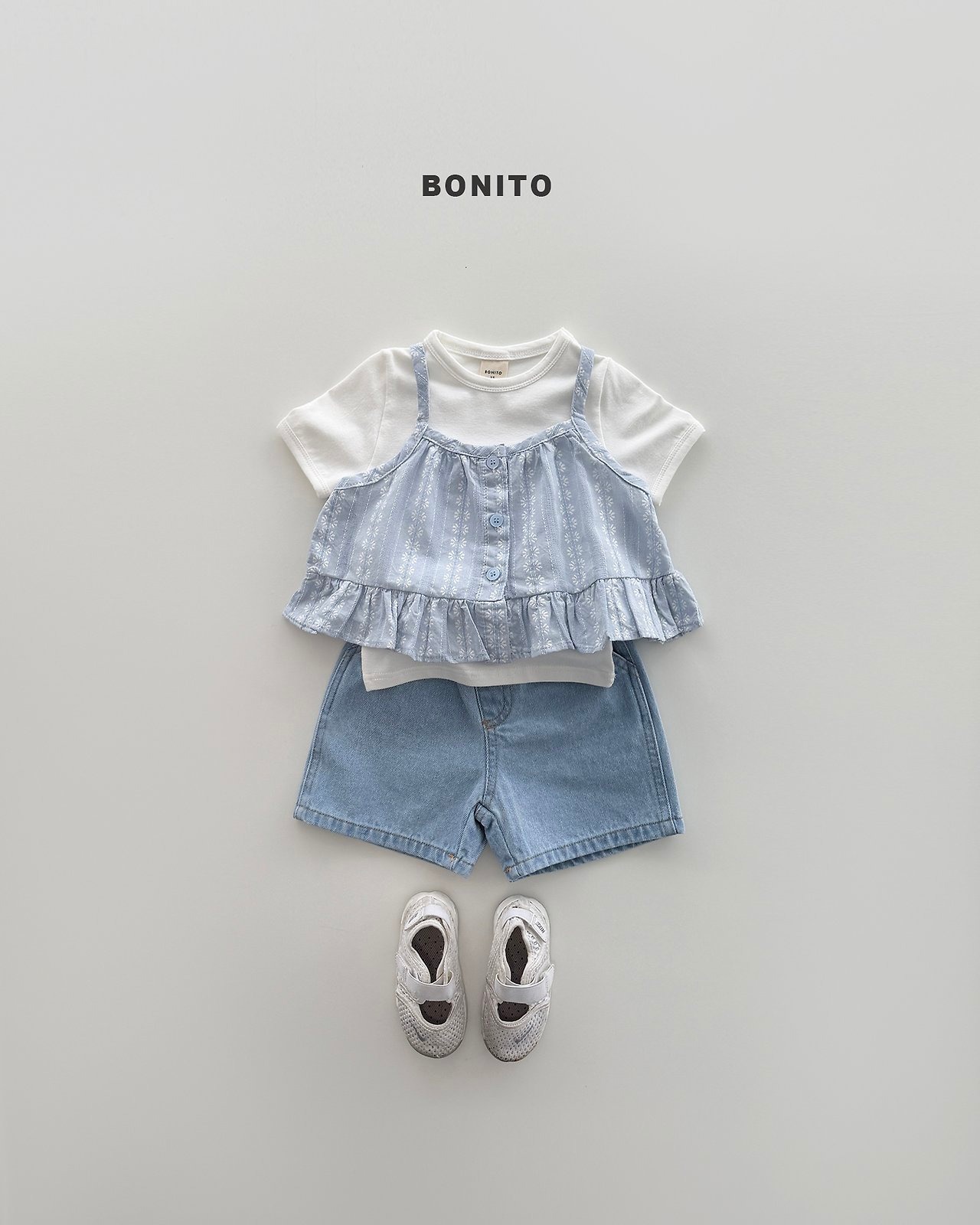 [BONITO] Vest on Tee / [보니토] 뷔스티에베스트