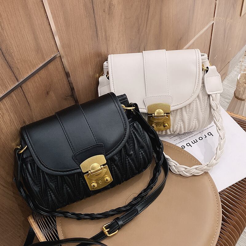 オールマッチインレディースショルダースモールバッグハンドバッグ2020新しい流行のファッションオールマッチメッセンジャーバッグネットレッドスモールスクエアバッグ Tiancai_Wing_Bag5804427358