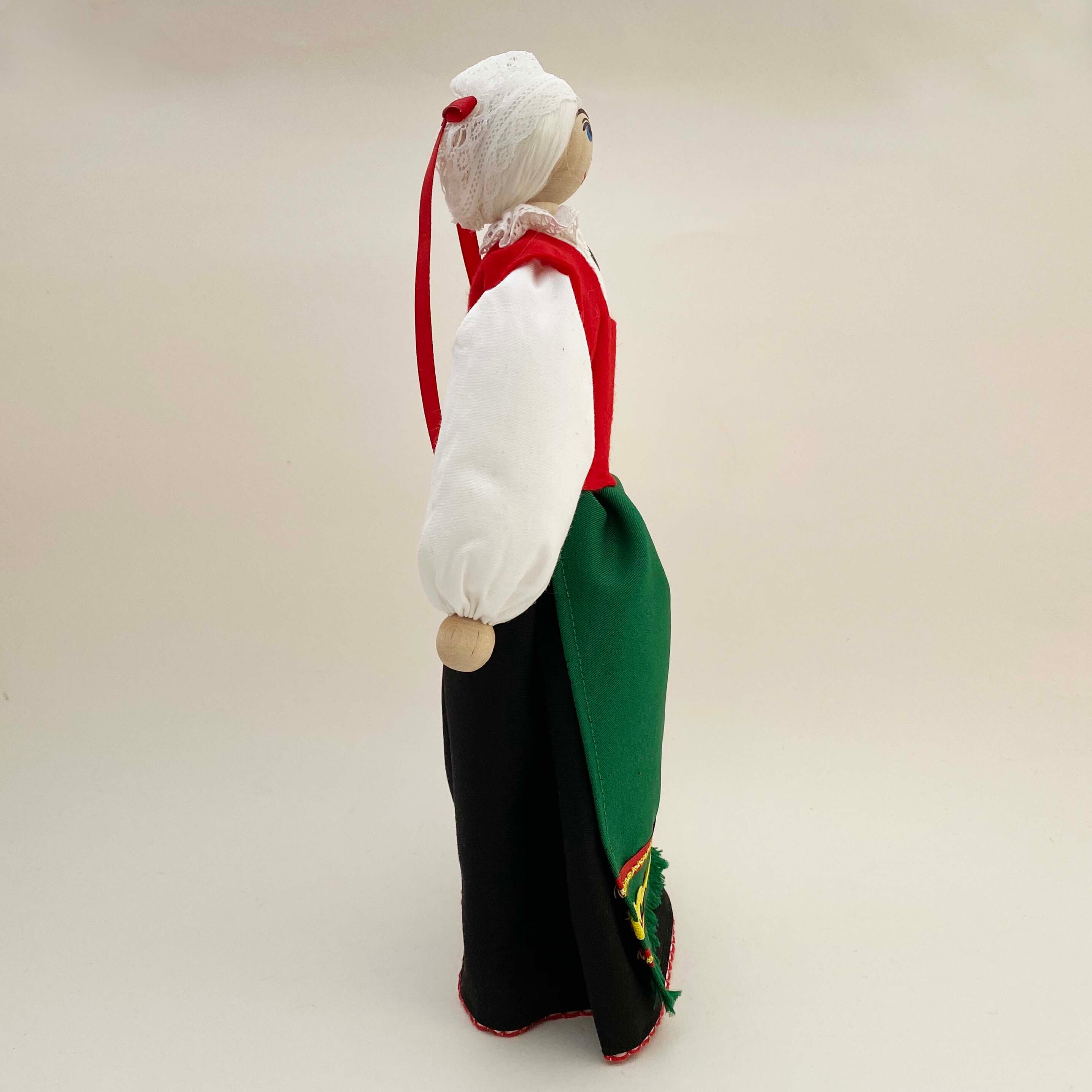 特大エストニアSALVO人形　タルトゥ民族衣装の貴婦人