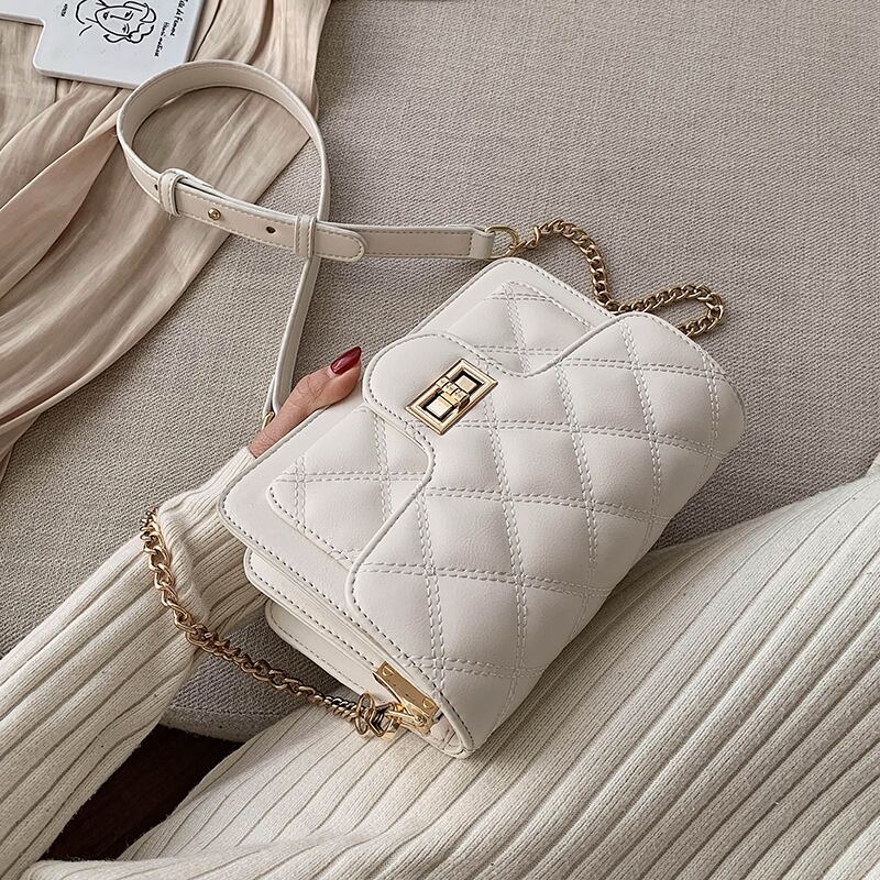 チェーン スクウェア メッセンジャーバッグ Tiancai_Wing_Bag7030392