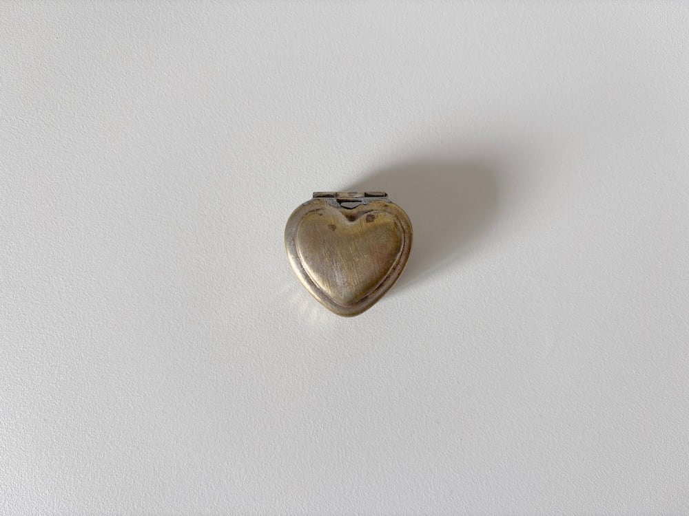 【フランス】未完成のピルケース