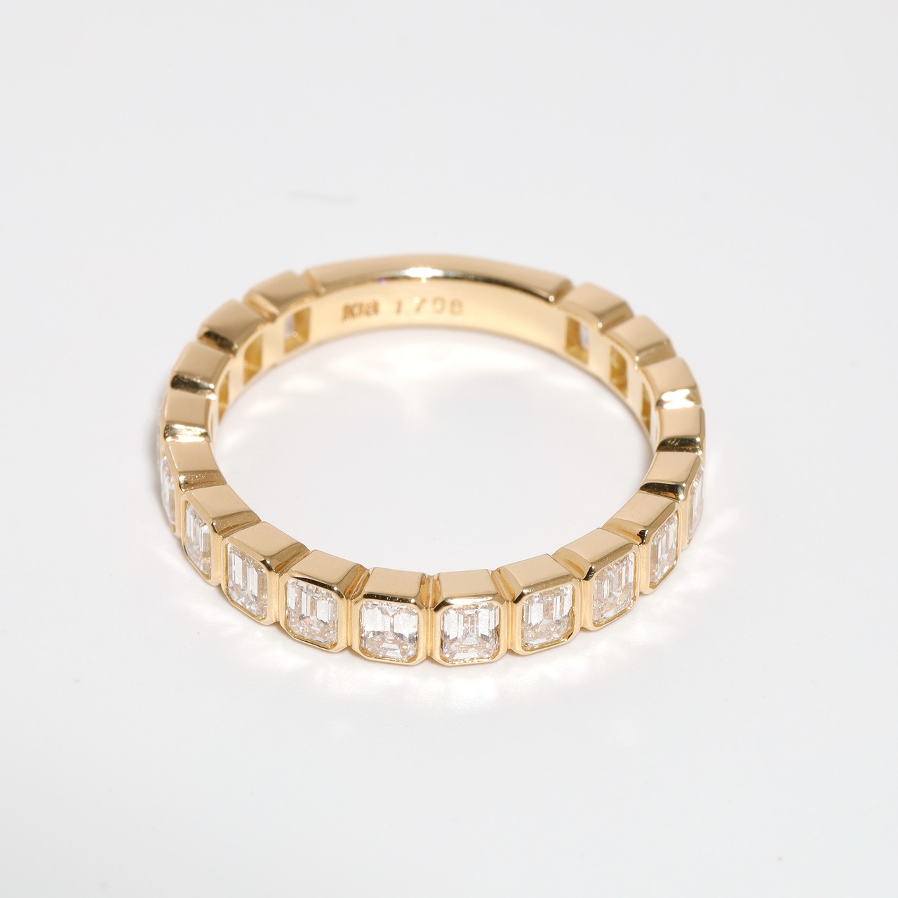 エメラルドカット ダイヤモンド デザインリング K18 F / VVS2 / 1.798ct