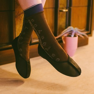 【TUO YAN SET】Kune Kune Plant SOCKS・ブラウン