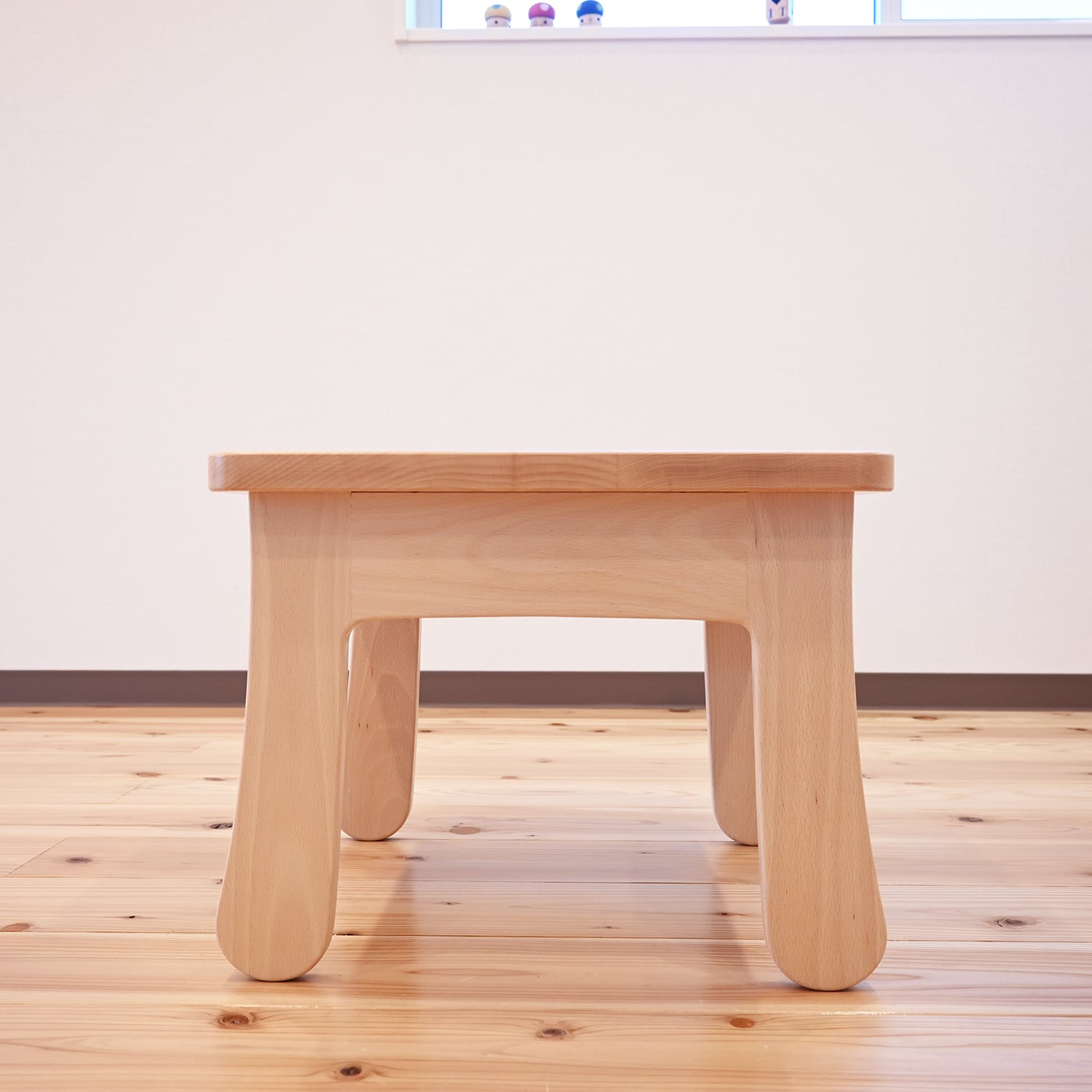 キッズテーブル・ペンシル | こまむぐ |公式通販｜日本製木のおもちゃ