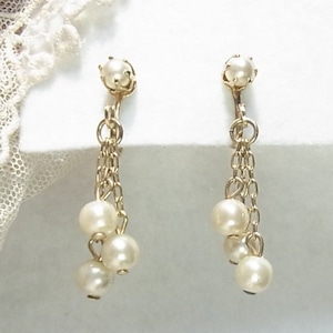 パール風ビーズが下がるイヤリング　Vintage Eaarrings Sale　9468E