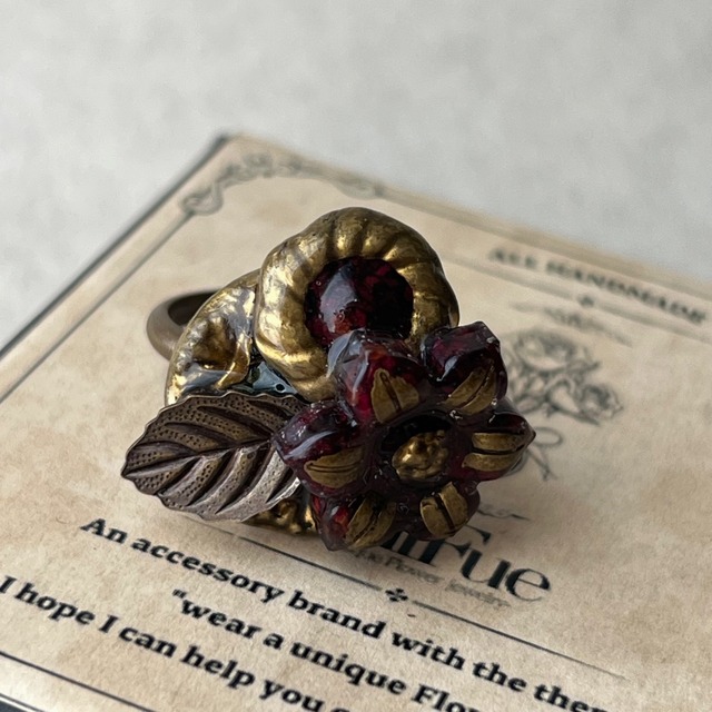 Bouquet Button Ring -RED-