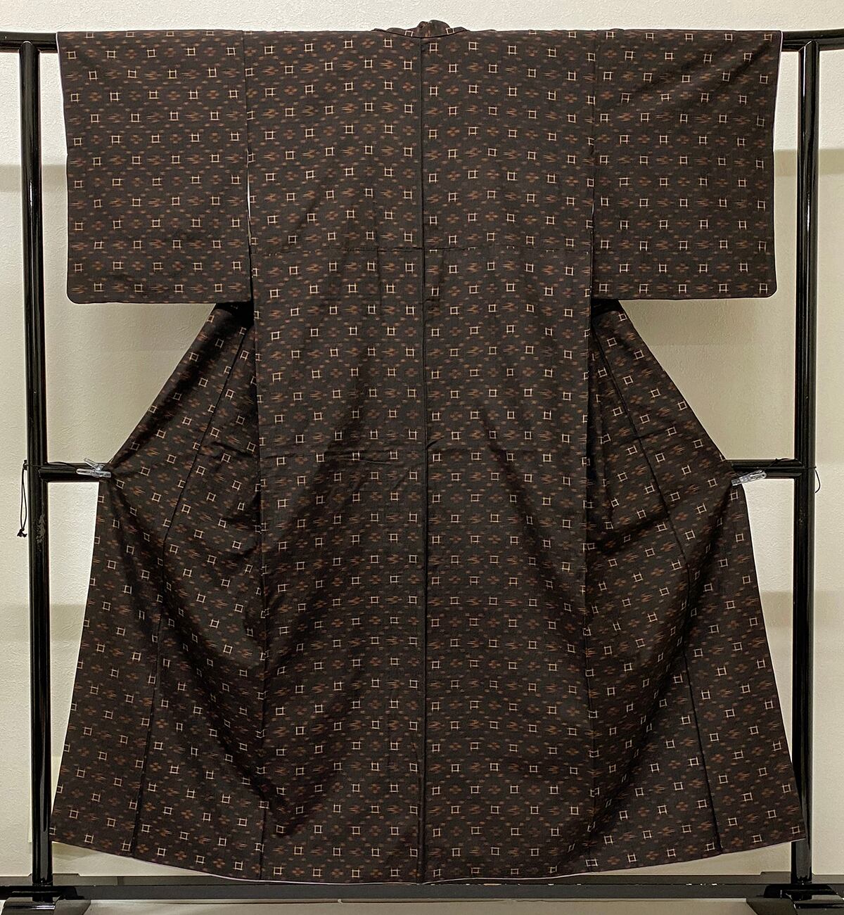 B260007 正絹久米島紬着物 | 【かないや】リサイクル着物 専門店