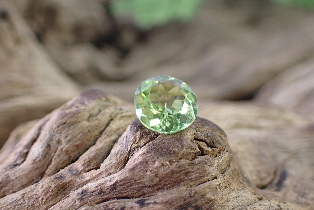 ペリドット　0.81ct　[C5‐625]