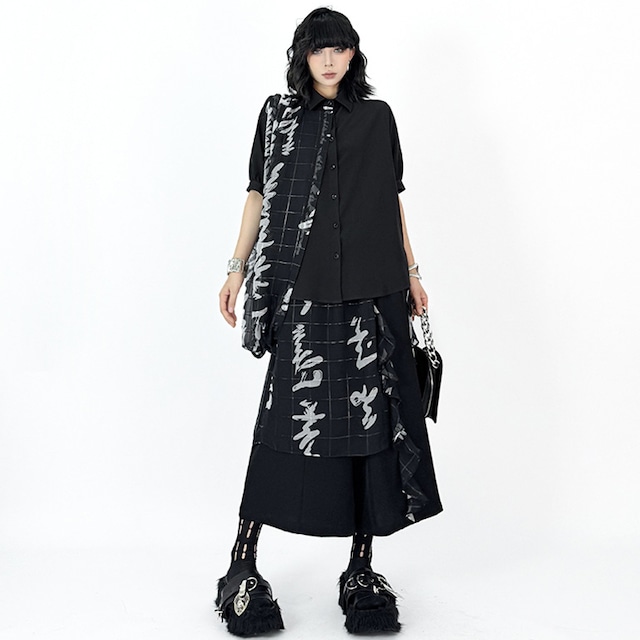 【YIDAOシリーズ】★チャイナ風トップス★ シャツ フェイクレイヤード 漢字柄 プリント 個性的 ブラック 黒い 夏服