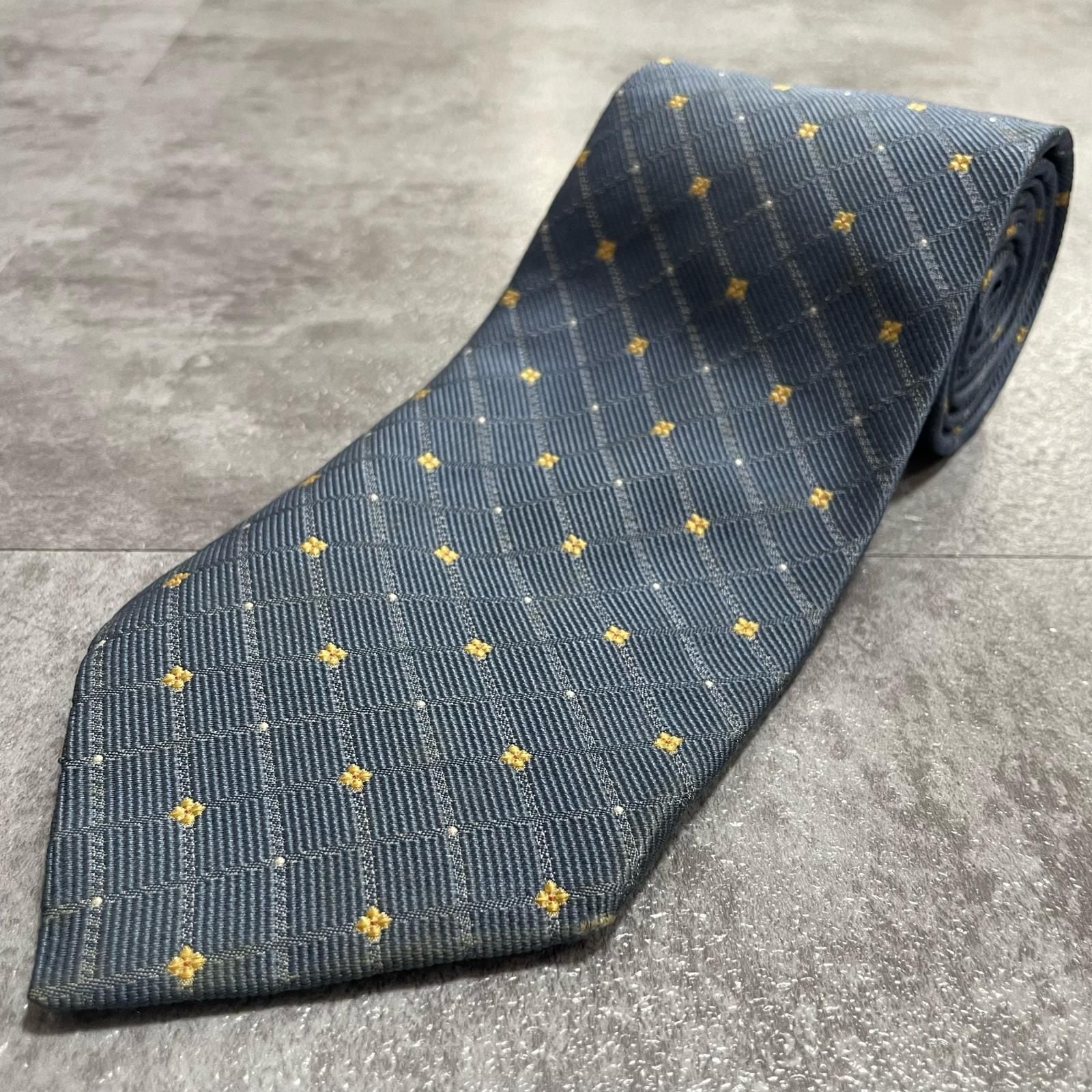 未使用✨BURBERRYバーバリーチェック柄 ネクタイ　イタリア製シルク100% BURBERRY】バーバリー チェック柄ネクタイ シルク100% イタリア製