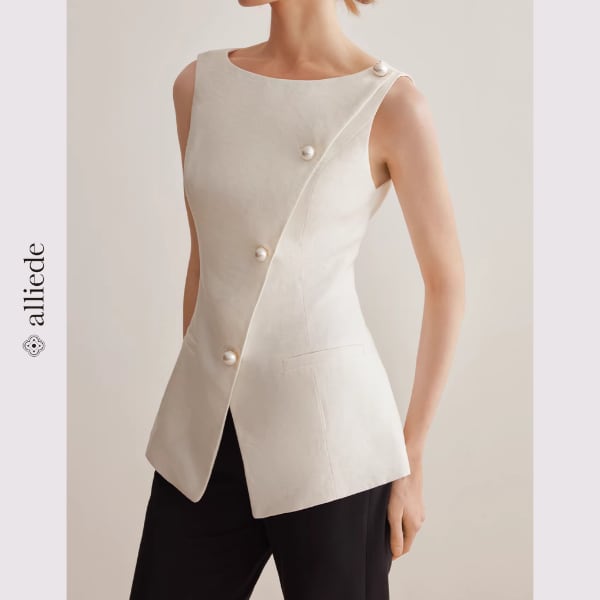 アシンメトリーパールボタントップス A3595