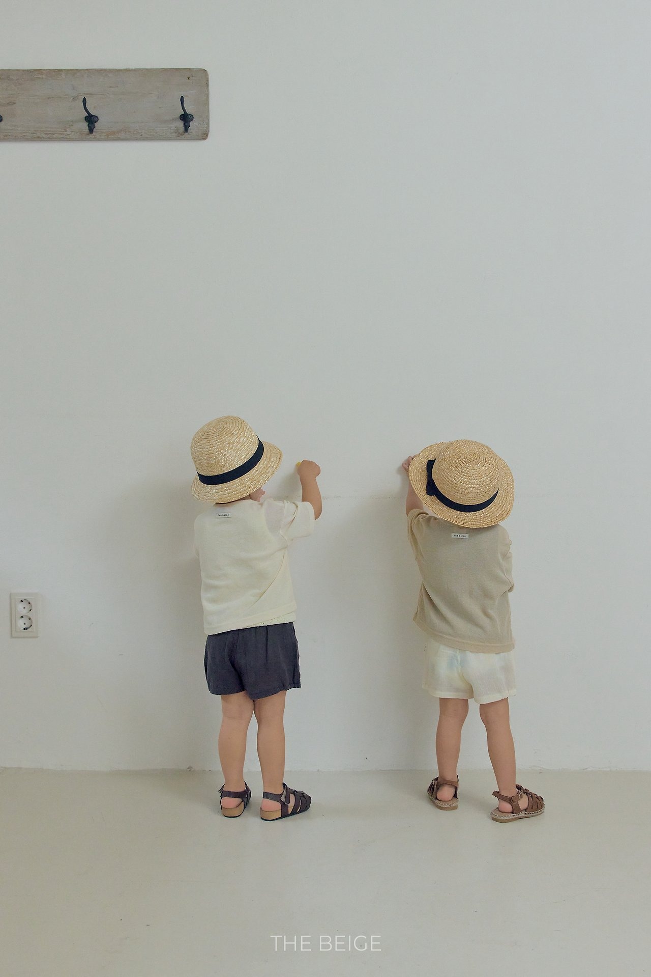 [THE BEIGE] Short-sleeved Cardigan / [더베이지] 반팔가디건