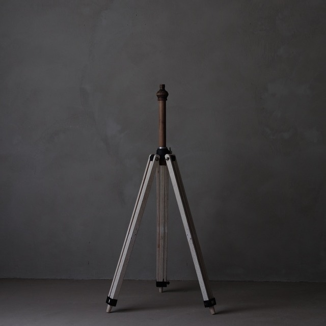 Hat stand