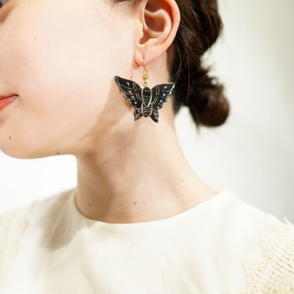 USA VINTAGE BUTTERFLY SWING DESIGN EARRING/アメリカ古着バタフライ 