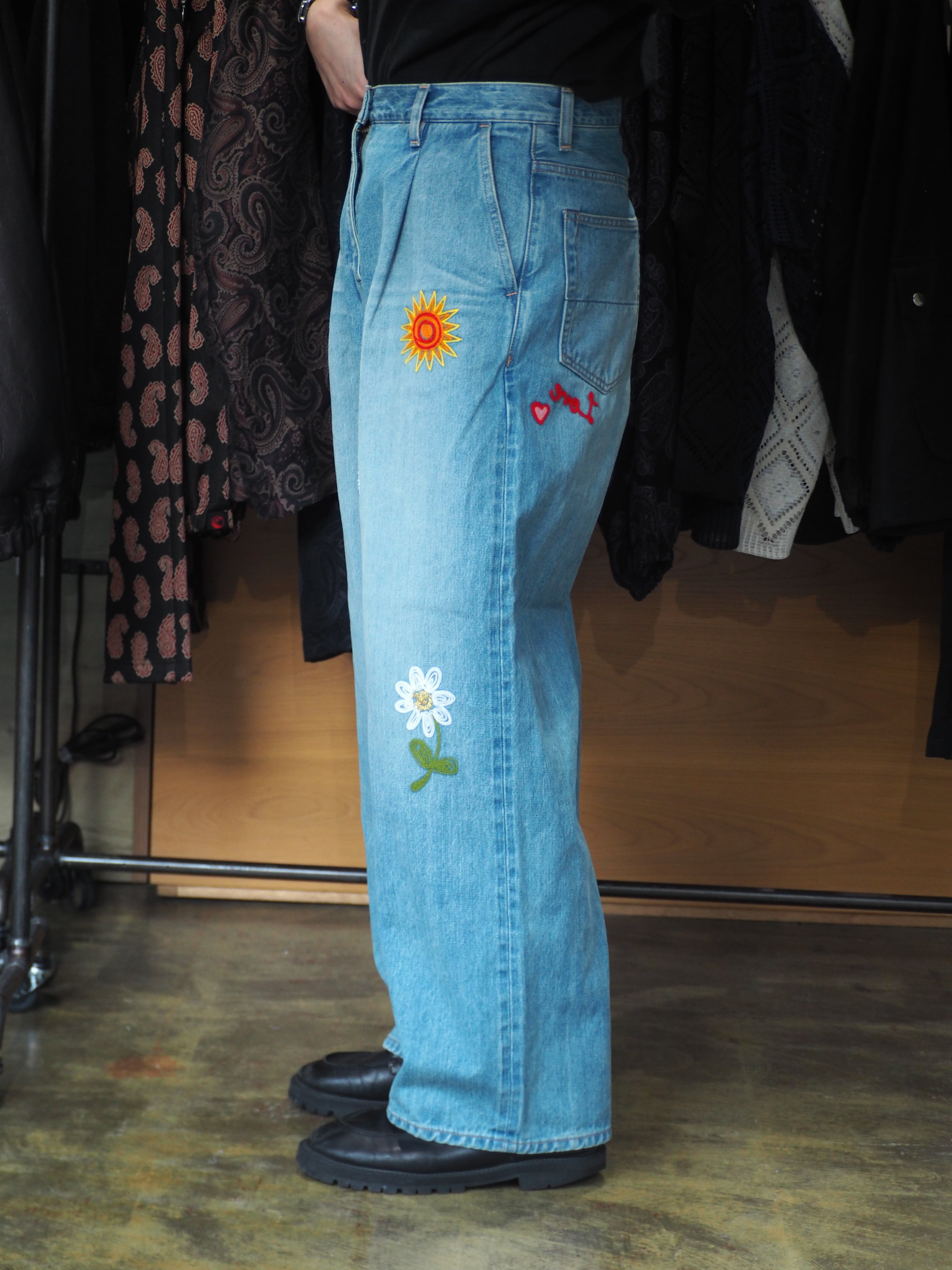 superNova. Embroidered wide selvedge jeans - Old vintage wash