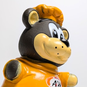 【 A&W(エンダー)ルーティ ベアー 】 ソフビバンク / 貯金箱 〚アメリカン雑貨 アメトイ〛