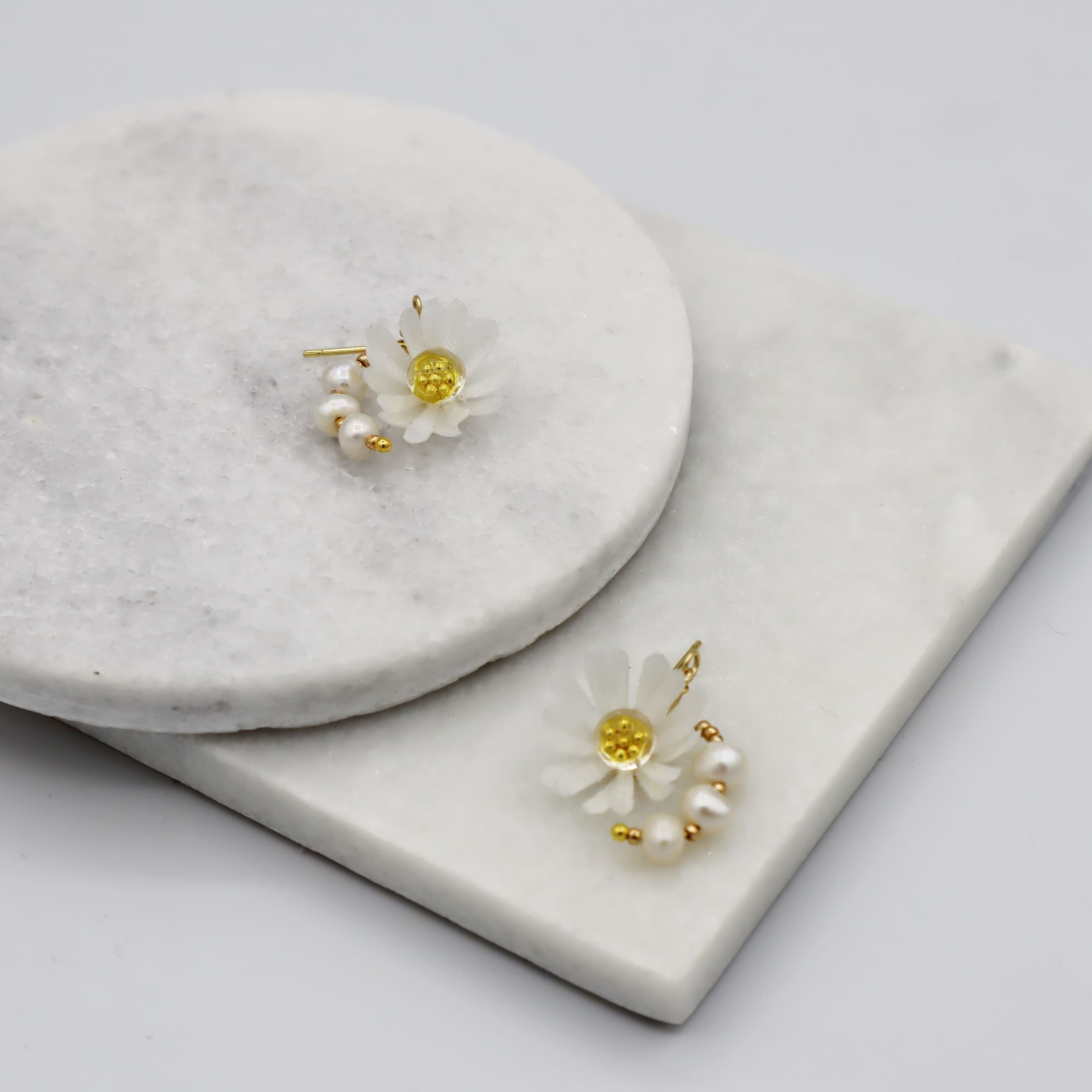 margueriteピアス（淡水パール）