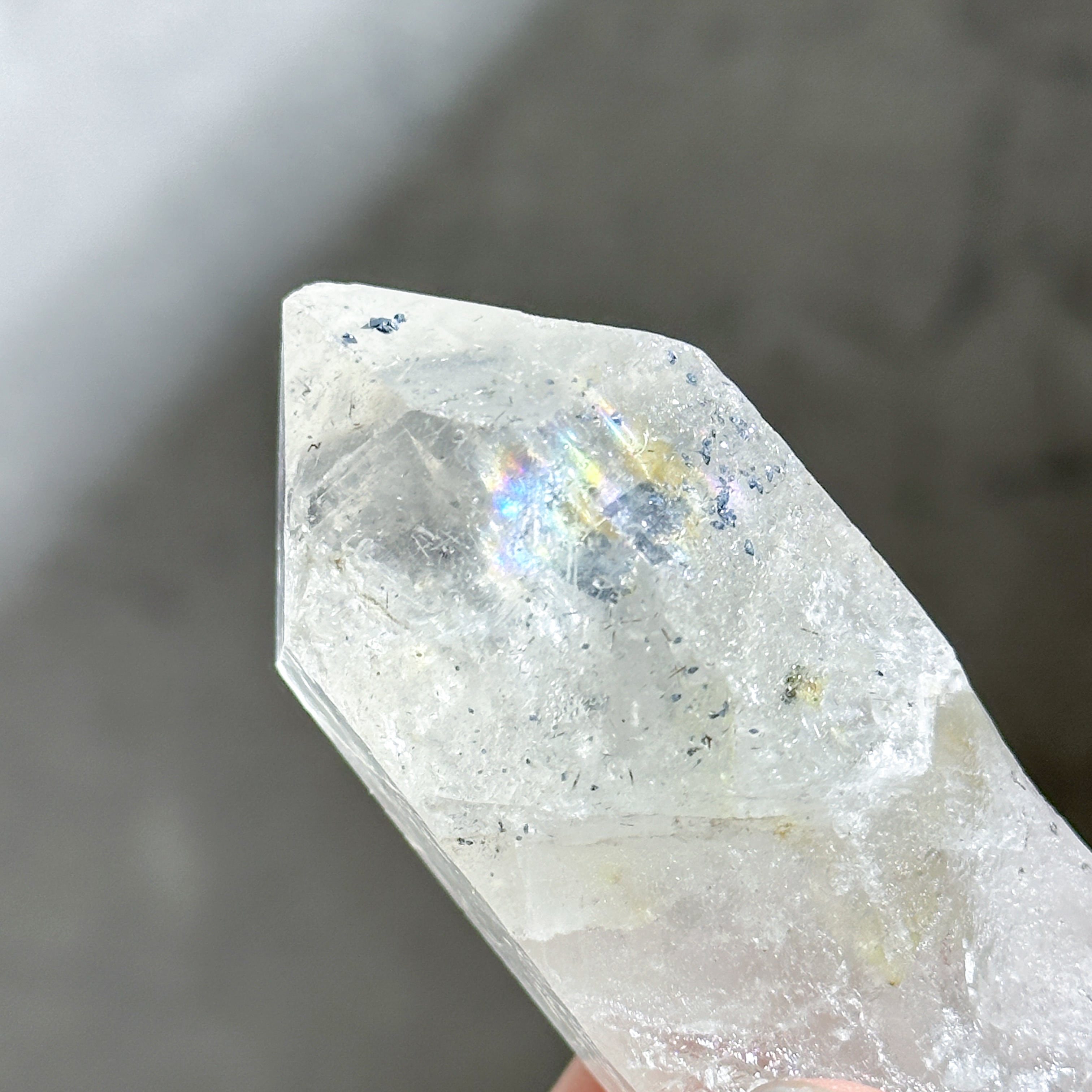 ヘマタイト&クリアクォーツ 虹◎ミナスジェライス産クリアクォーツwithヘマタイト 04◇ Clear