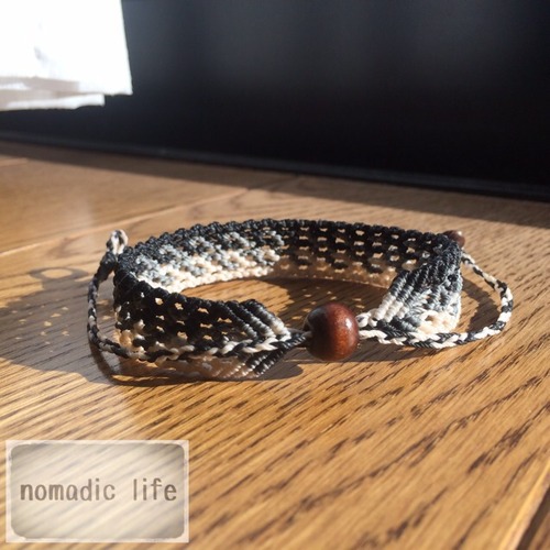 No.32//gradation bracelet_black/グラデーションマクラメブレスレット