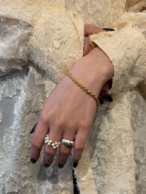 GIVENCHY / vintage round link chain bracelet.