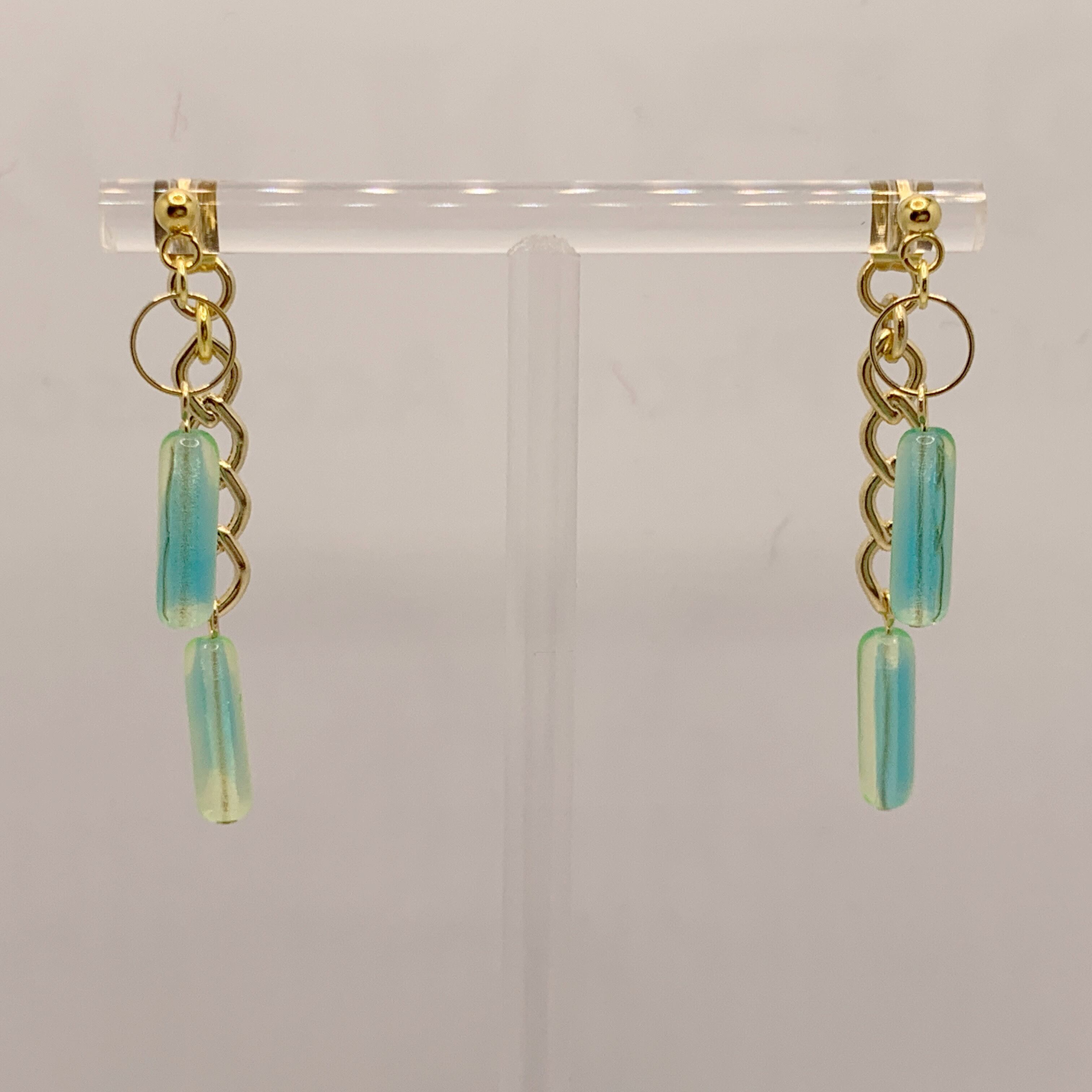 ウランガラス ピアス