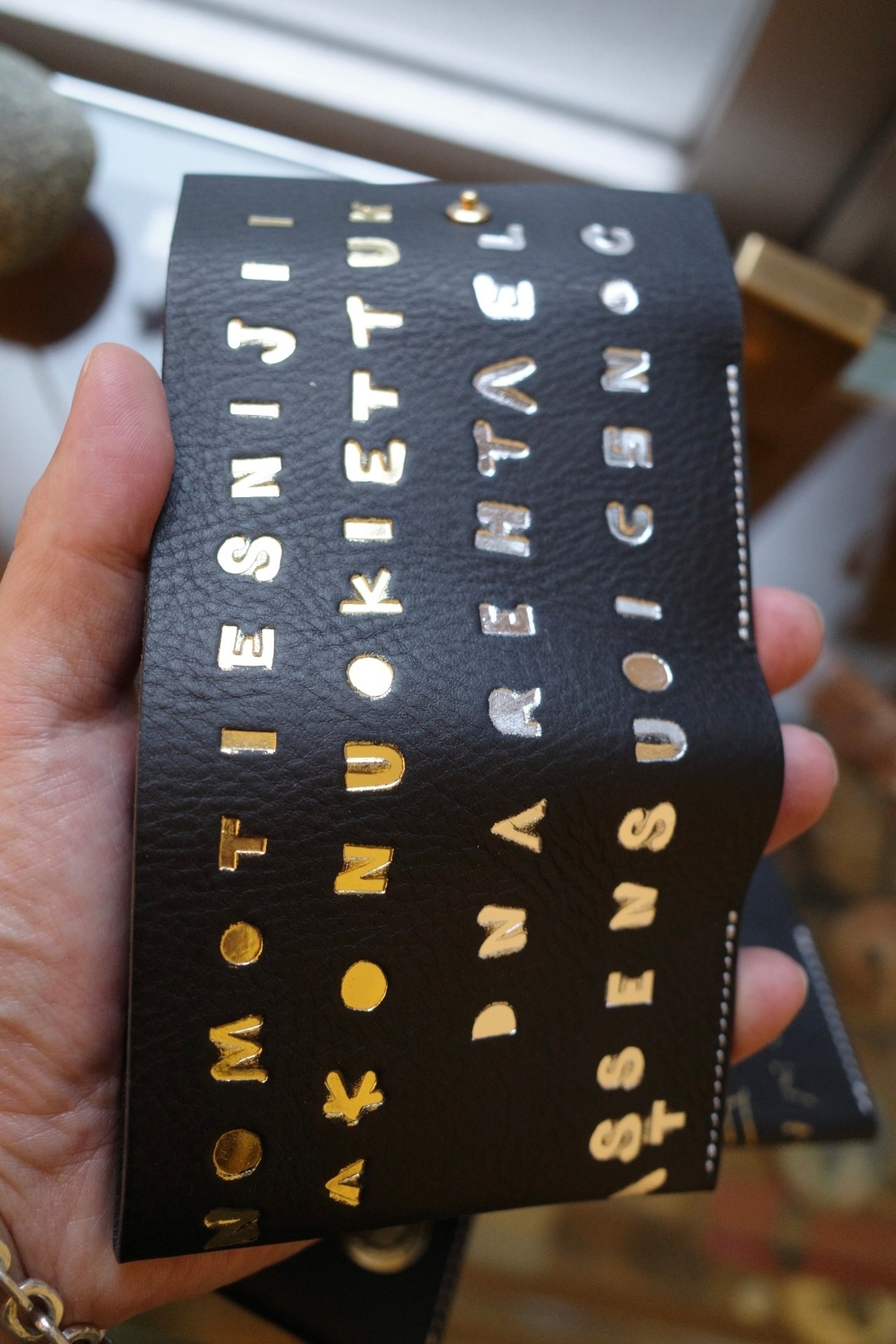 minim-mojimoji-