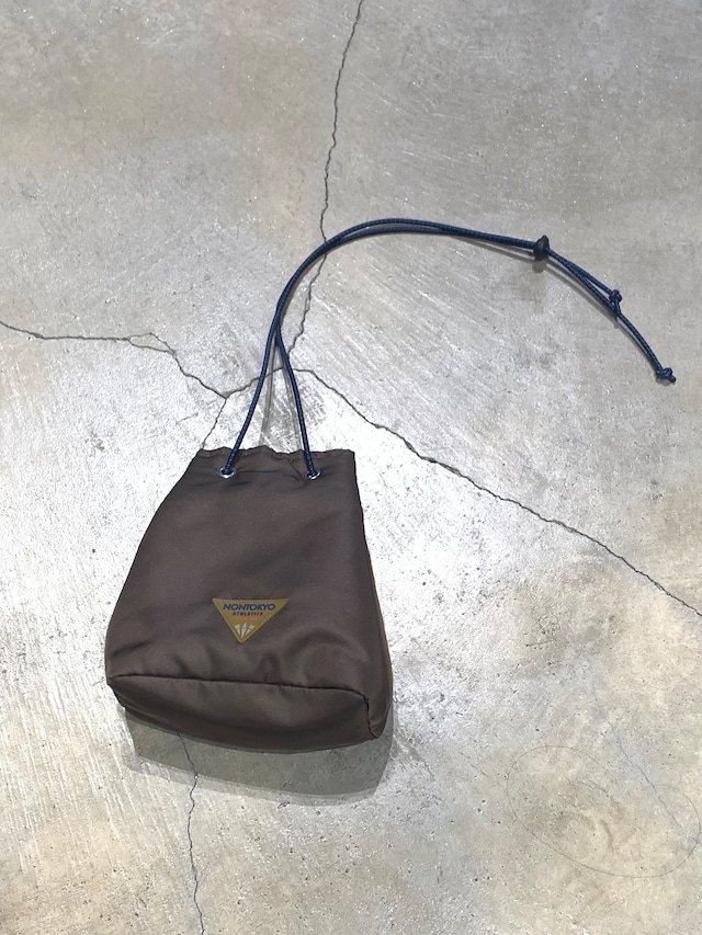 【送料無料】BUNZABURO 文三郎 / Polyester satin Petit bag WHITE