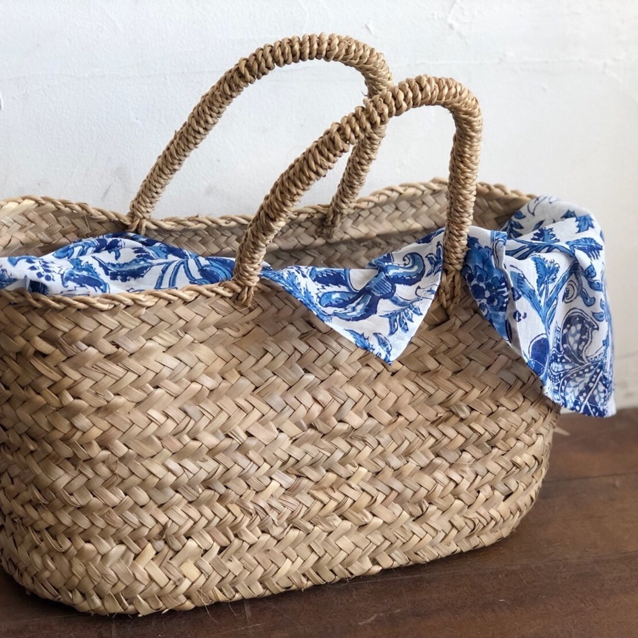 木版染めハンカチ《No.06》 インド綿ボイル ブルー 花