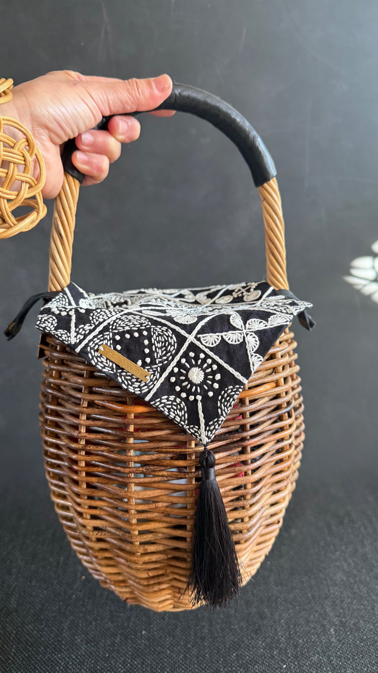 ハンドメイド刺し子のカゴバック 送料無料//SASHIKO STITCH 『あなたにあげる花束』 BASKET（dottodot