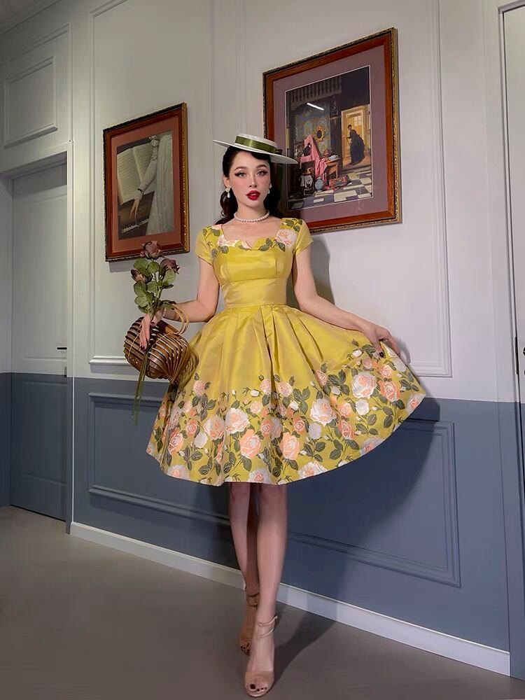 大きいサイズ✨エムズグレイシー ワンピース 40 L バラ 黄色 総柄 リボン 大きいサイズ✨エムズグレイシー ワンピース 40 L バラ 黄色 総