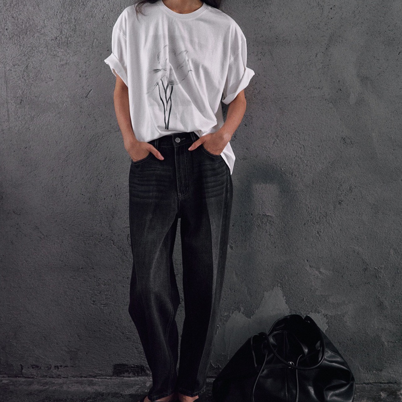 High-waist tapered denim pants  T4462