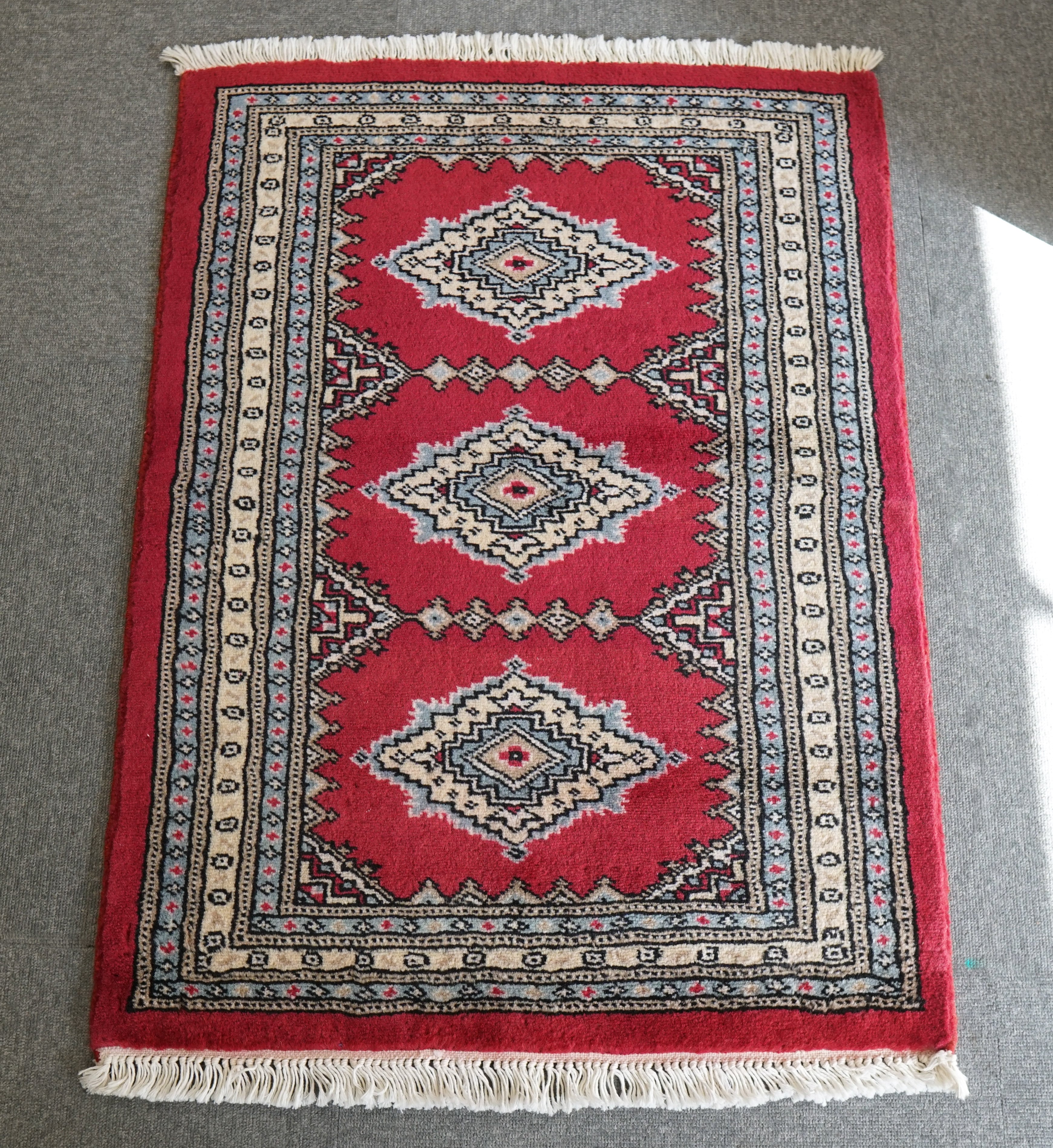 88×65cm パキスタン手織り絨毯 玄関マット 88×65cm パキスタン手織り絨毯 玄関マット | Decorworks