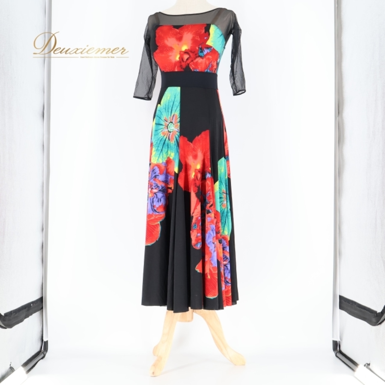 社交ダンス 衣装 ジャンティ gentil ワンピース ドレス ブラック系 レッド系 グリーン系 黒 赤 緑 伸縮 ストレッチ ダンス パーティ 発表会 花柄 おしゃれ 女性用 エレガント フラワープリント 薄手 スタイリッシュ 競技 マルチカラー