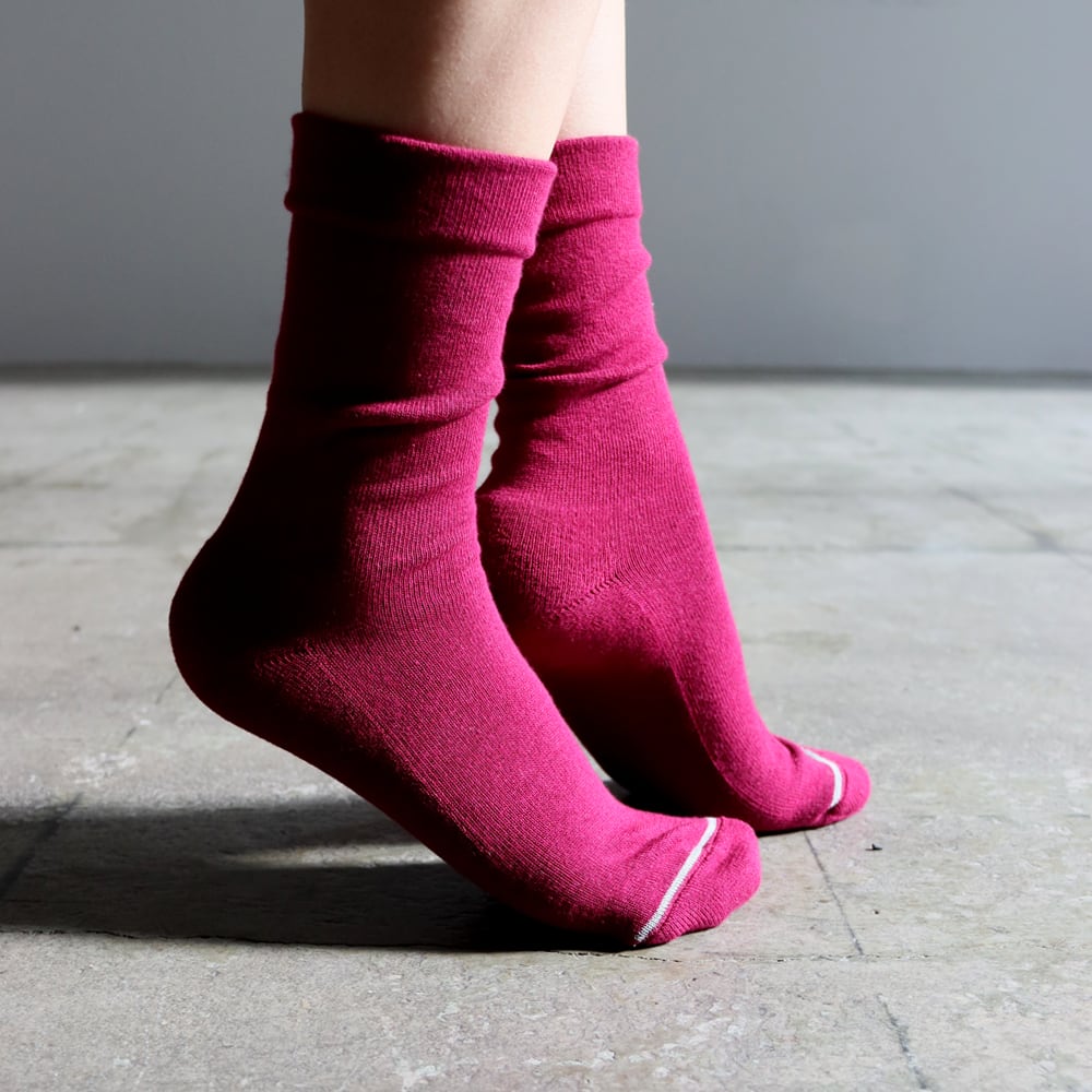 新品 IENALABOUCLE AJAポンポンプルオーバー ピンク コットン 新品 IENALABOUCLE AJAポンポンプルオーバー ピンク コットン