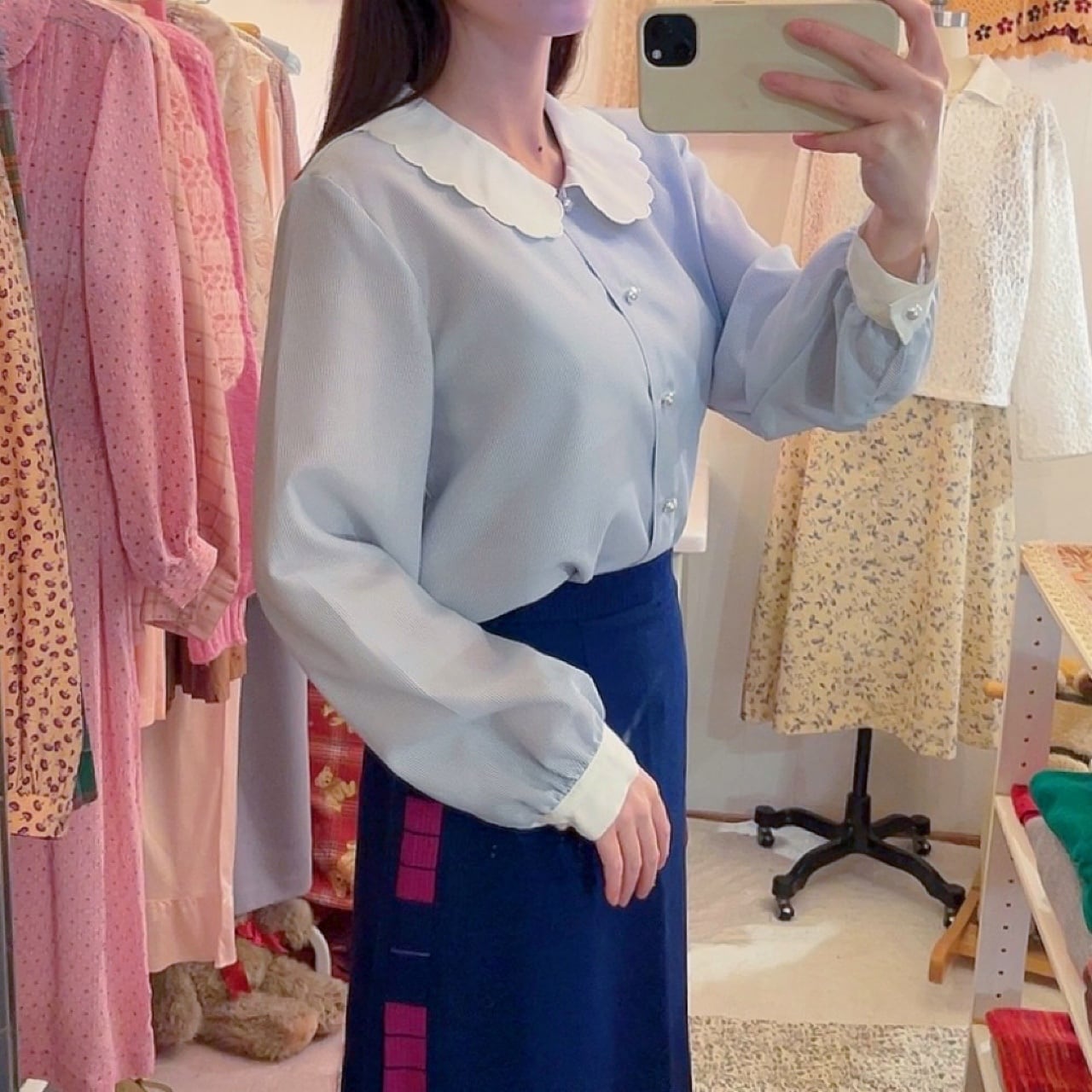 scallop collar pearl button blouse