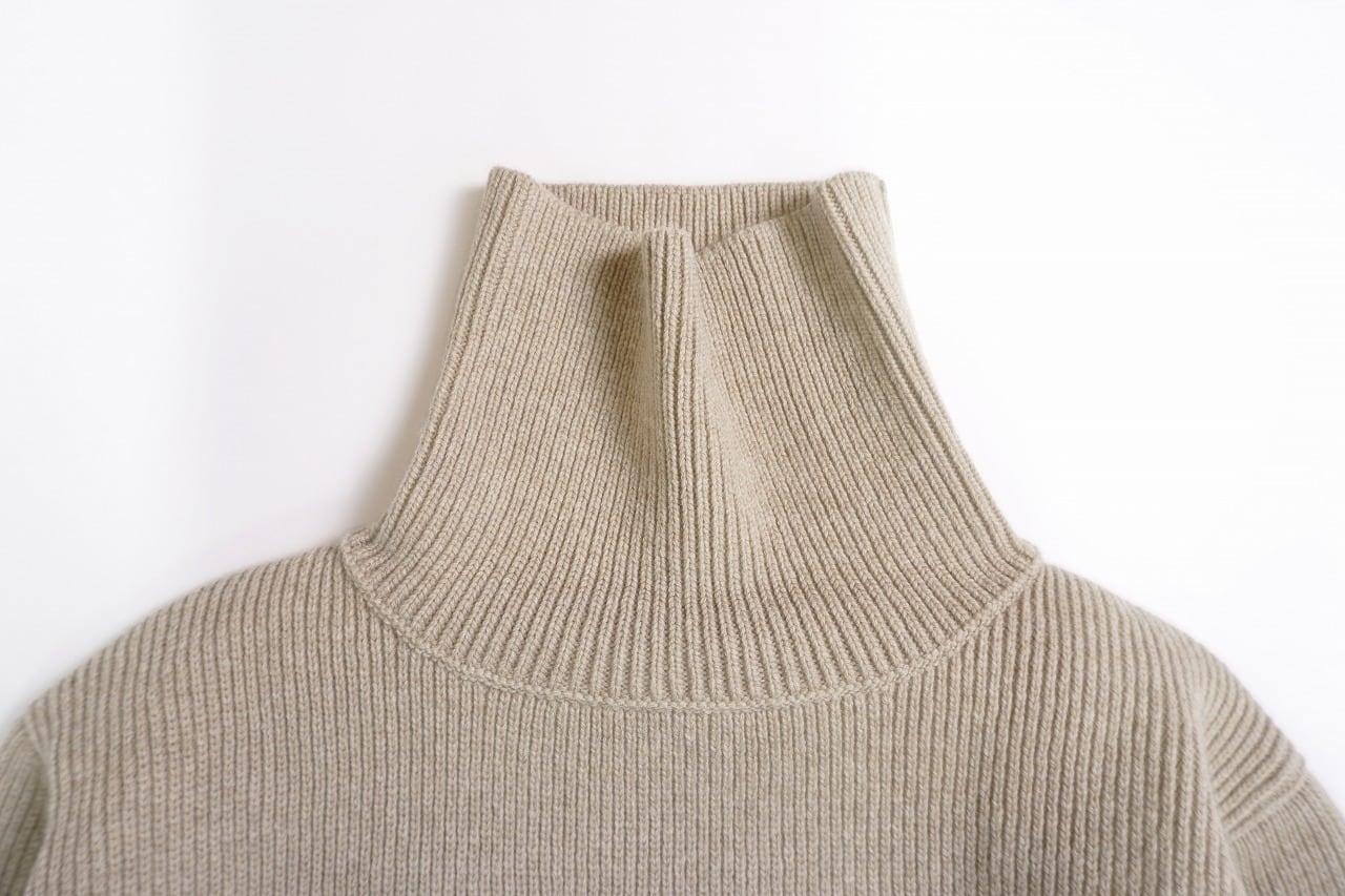 Hand Framed High Neck P/O