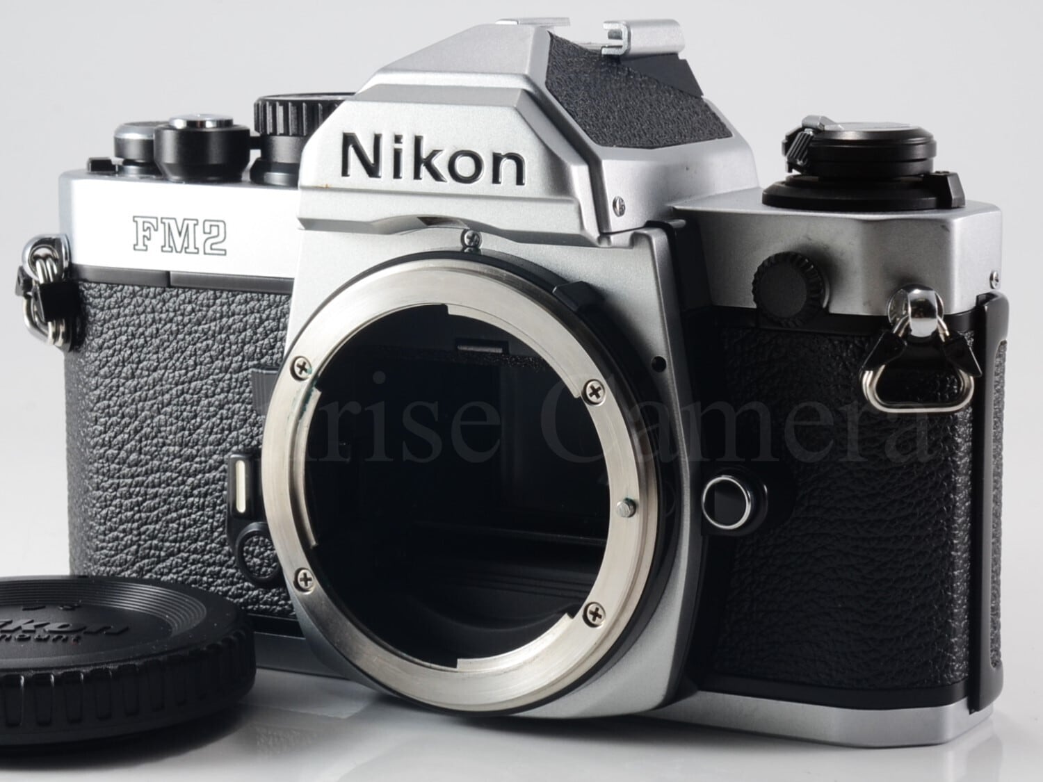Nikon FE2 フィルム一眼レフカメラ ズームレンズ付き 【公式通販】