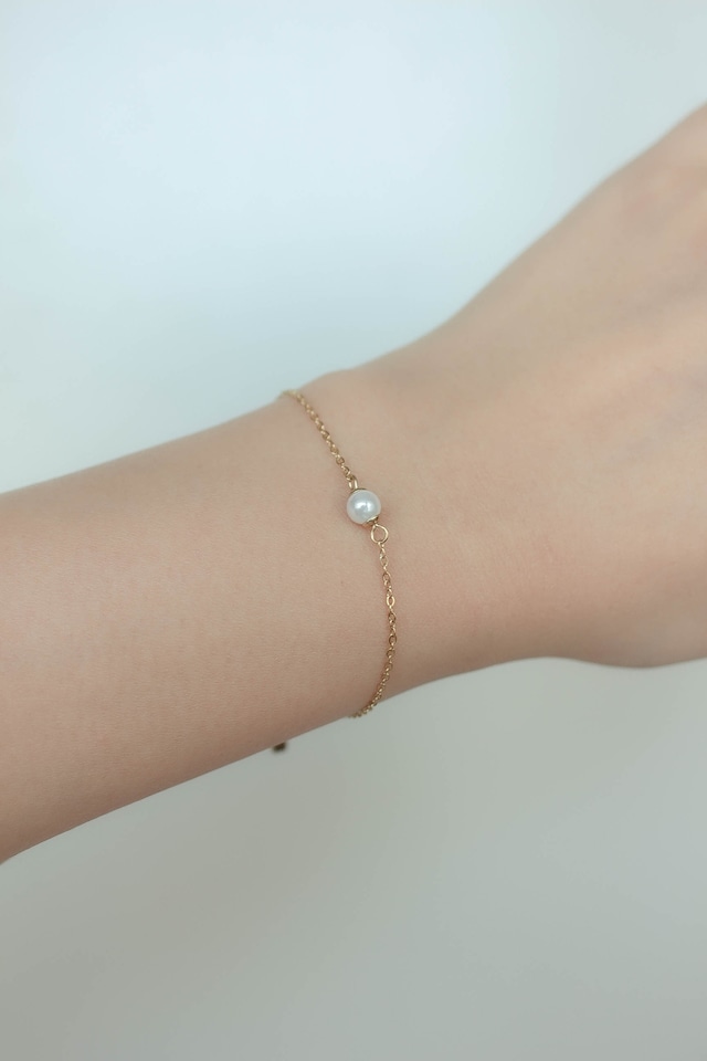 One Pearl Bracelet