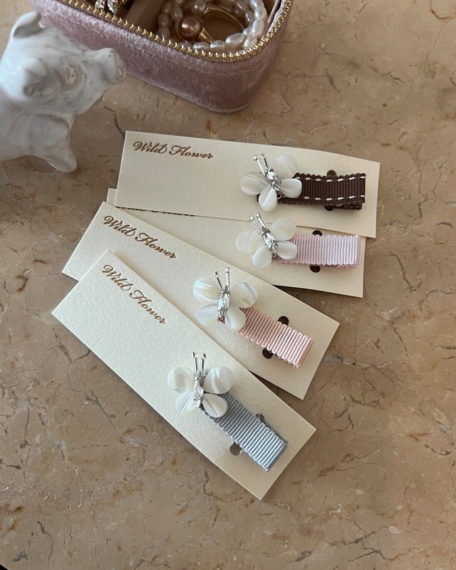 velvet hair clip