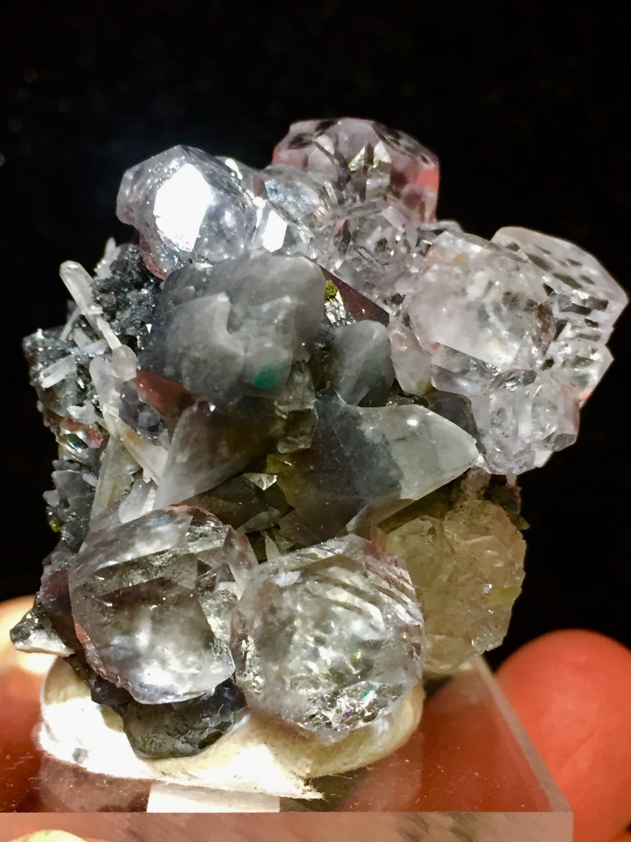 フローライト　カルサイト　共生　インテリア 楽天市場】光る カルサイト フローライト 共生 原石