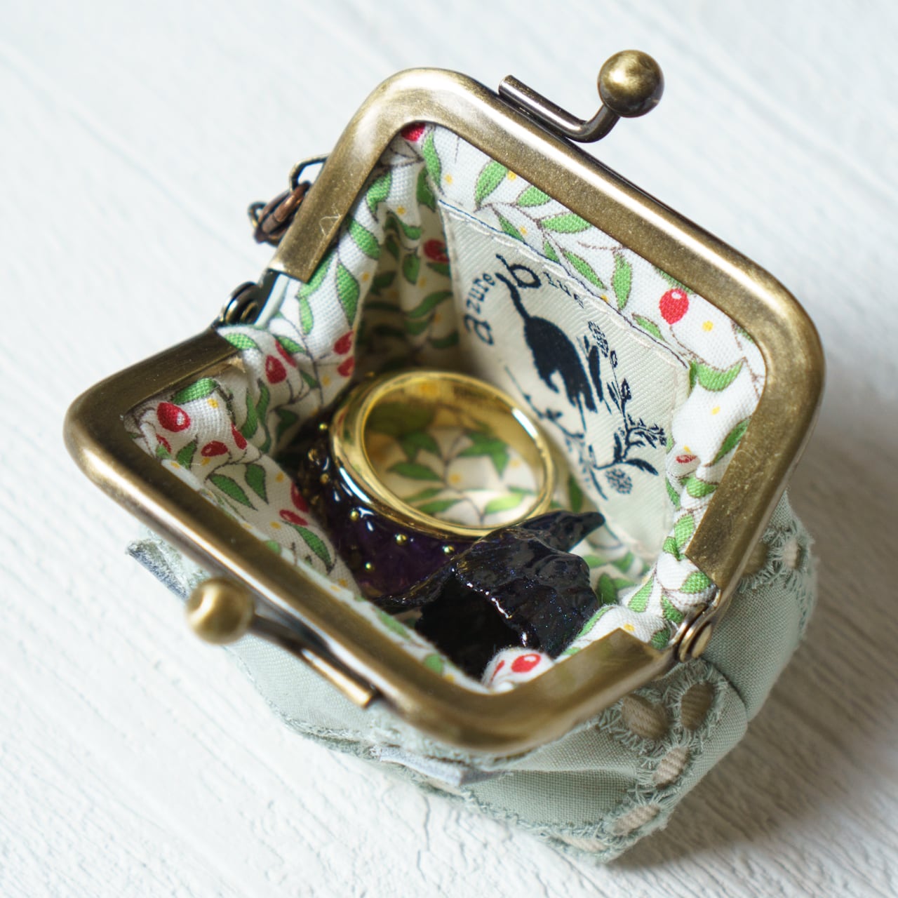 ミモザ・猫耳のミニがま口ポーチ | azureblue