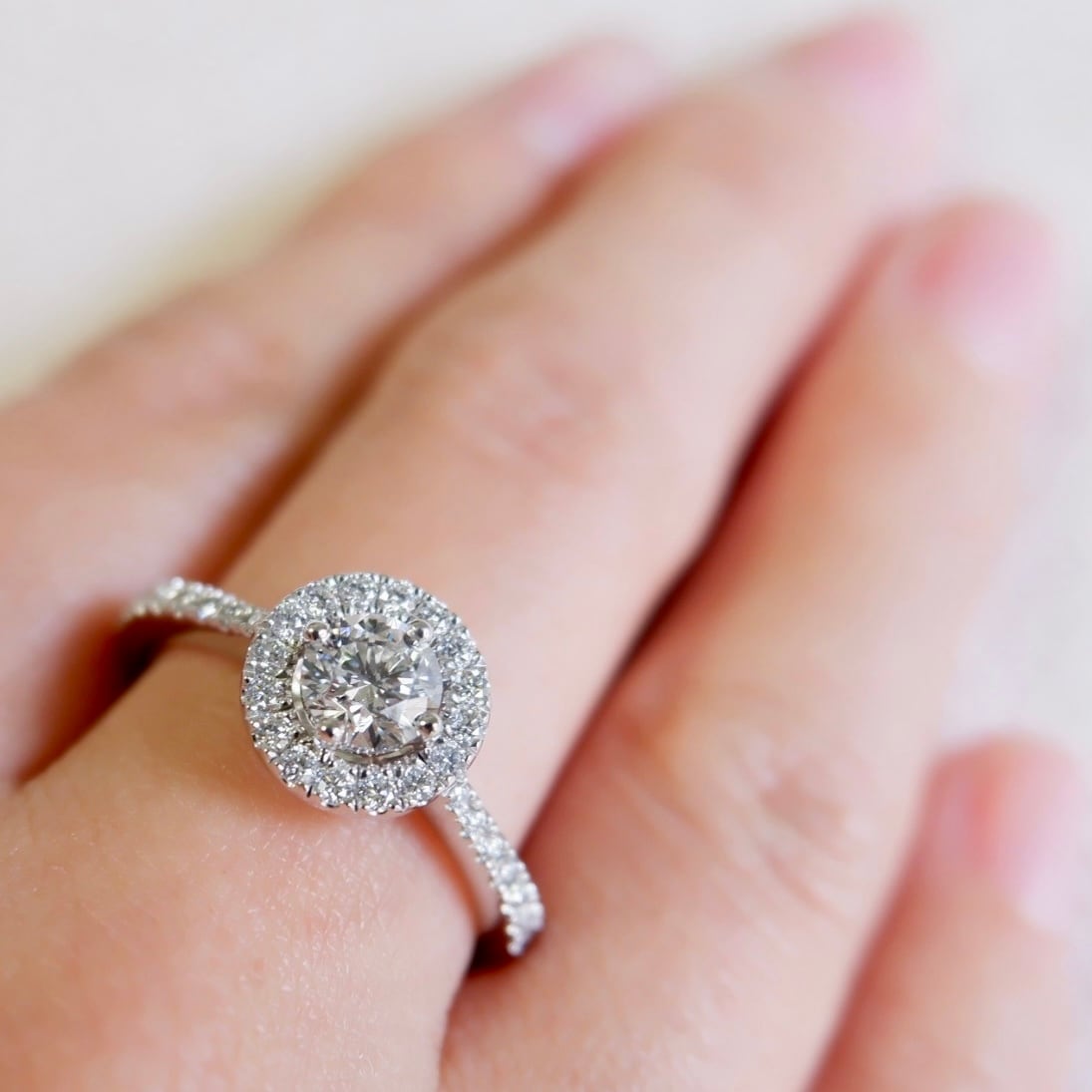 Pt900 フォーエバーマーク ダイヤモンド 0.50ct F SI2 VG 0.26ct 