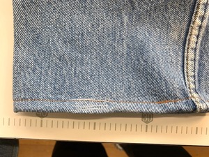M-207   リーバイス Levisレギュラー古着 1994年米国製刻印524  W 70cm(ぐるり） 股下 77cm