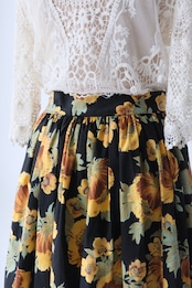 Sunflower pattern midi skirt