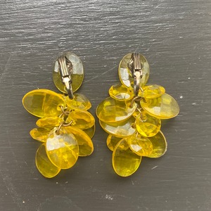 VINTAGE  yellow clear earring